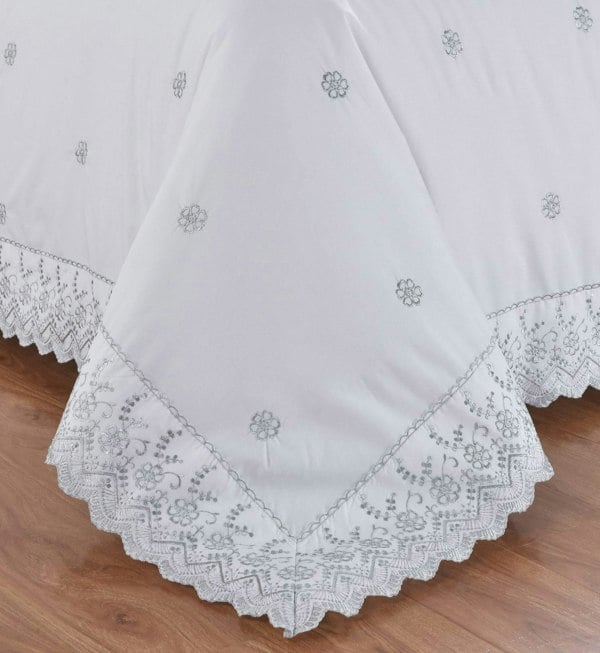 HomeSpace Direct Arielle White Bedpread Set