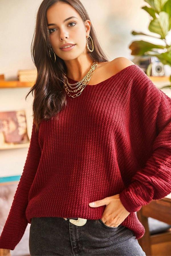 Hoxton Gal V-Neck Fisherman’s Rib Knit Oversized Sweater