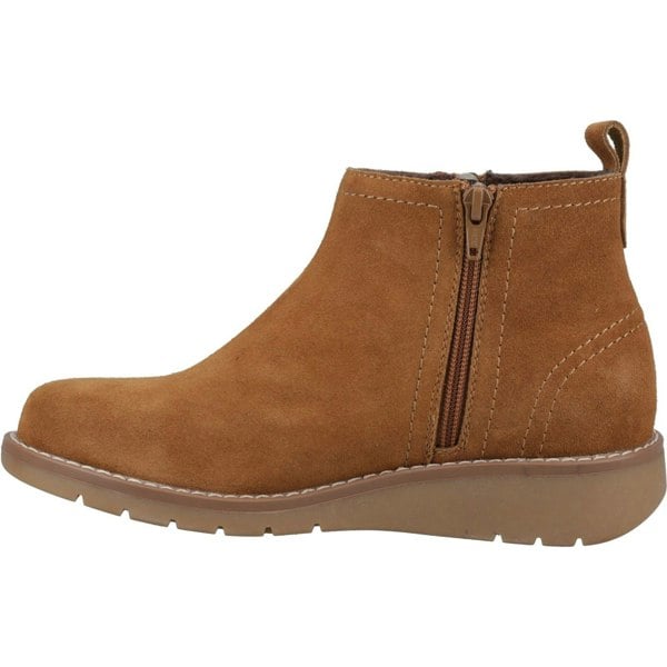 Hush Puppies Libby Women's Boots in Tan