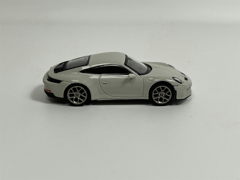 Mini GT Porsche 911 GT3 Touring Crayon White RHD 1:64 Mini GT MGT00675R