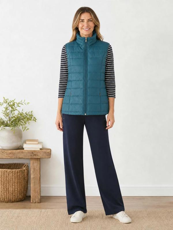 TIGI Embossed Leaf Gilet
