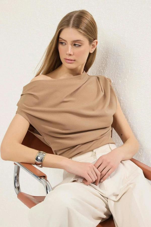 Hoxton Gal Draped Detail Flowing Asymmetric Neck Knit Blouse