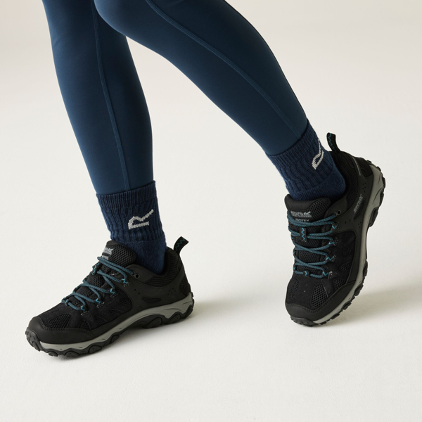 Regatta Womens Edgepoint IV Low Walking Shoes - Black/Storm Blue