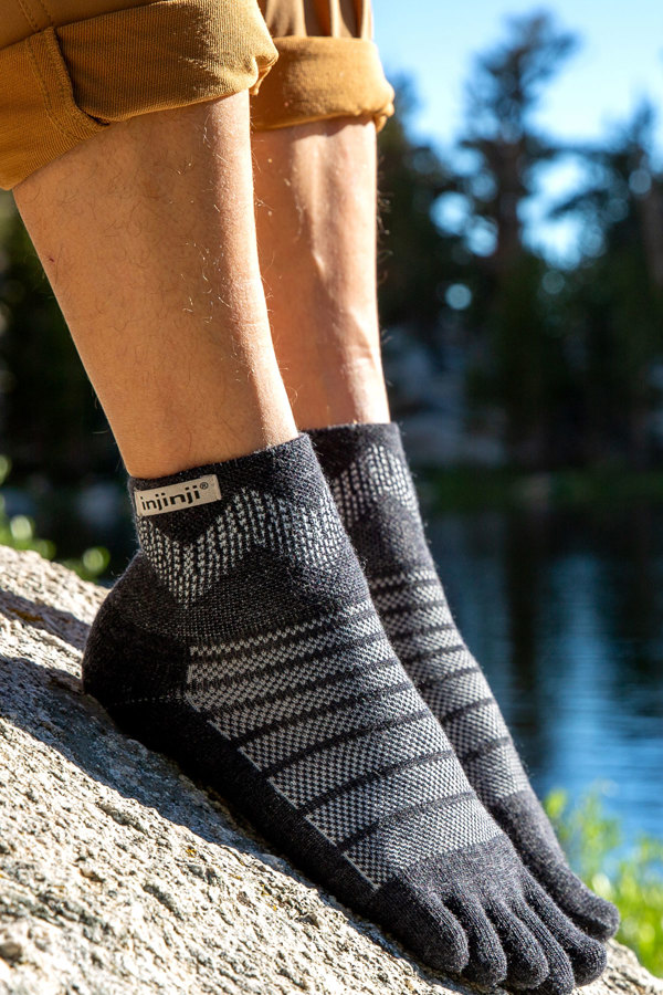 Injinji Outdoor Mid-Weight Merino Wool Mini-Crew Toe Socks (INJ-MODC)