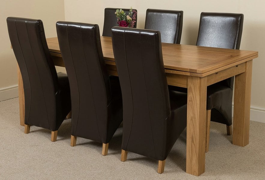 That's Furniture Richmond Large Oak Extending Dining Table with Lola Leather Chairs