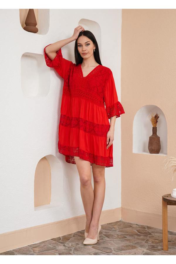 Hoxton Gal Relaxed Fit 3/4 Sleeves Lace Detailed V Neck Mini Dress in Red