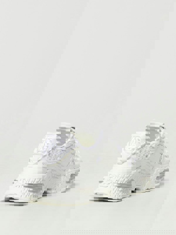 207614165.jpg