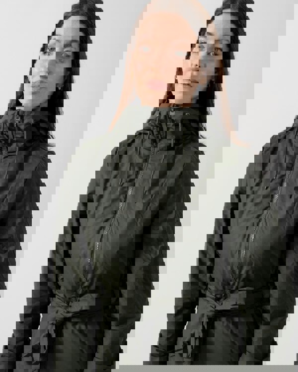 Rains Lohja Long Insulated Curve Jacket - 03 Green