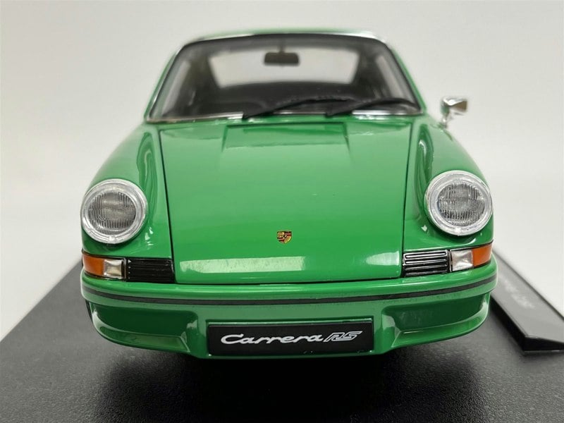 Welly 1973 Porsche 911 Carrera RS Green 1:18 Scale Welly 18044gn