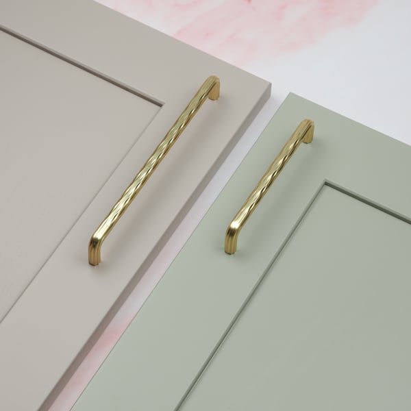 Handle & Home Brushed Brass Textured Handles