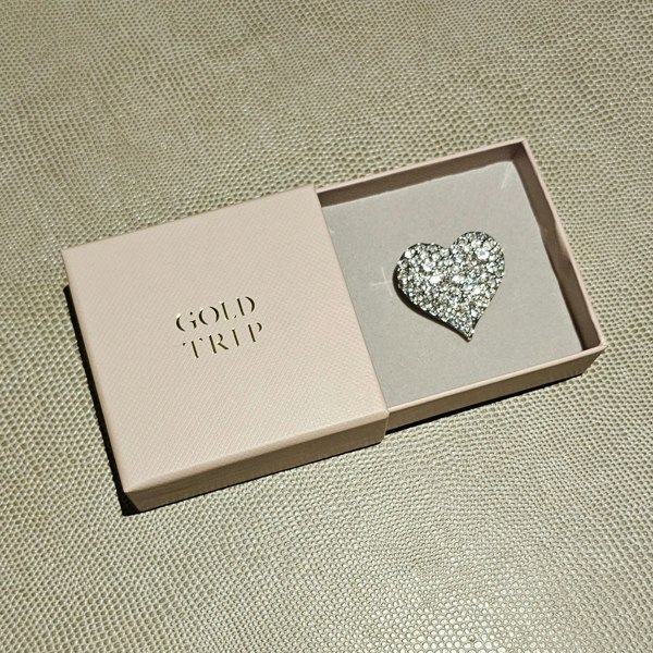 Gold Trip Vintage Jewel Heart Brooch