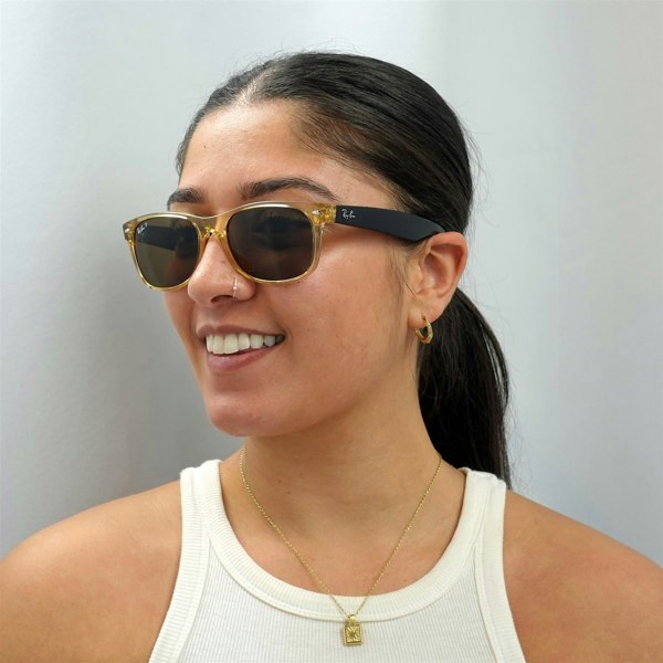 Ray-Ban Sunglasses New Wayfarer 2132 945/57 Honey Crystal Brown Polarized 55mm