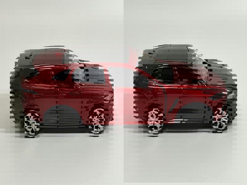 Tayumo Jaguar F Pace Red LHD 1:36 Scale Pull & Go Tayumo 36100032