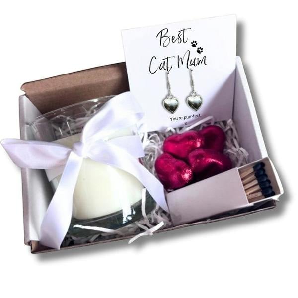Aye Do Gifts Small Best Cat Mum Gift Hamper Heart Earrings Chocolates & Candle