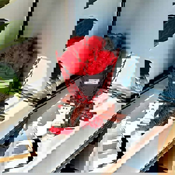 Valentine's Day Artificial Flowers 7 Rose Bouquet Gift Box Teddy Bear Flower Creative Valentine's Day Gift Home Decor