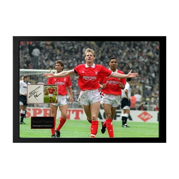 Stuart Pearce Signed Nottingham Forest Cut Deluxe Mount Frame