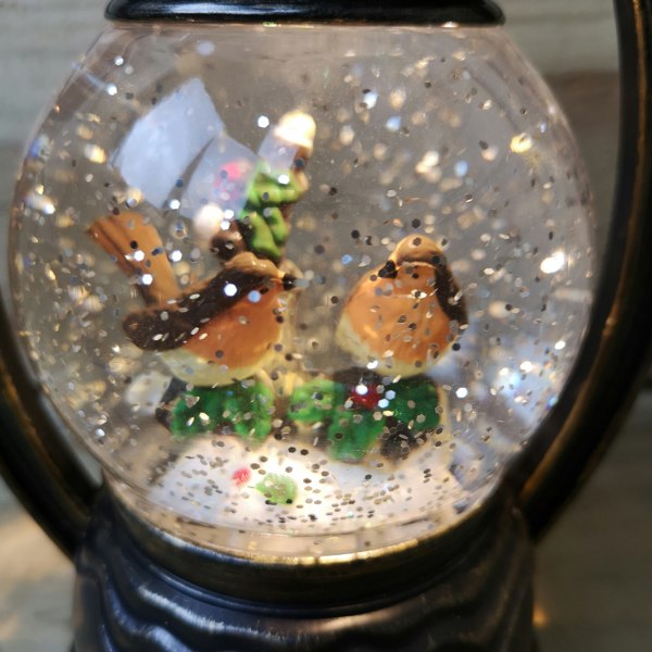 Samuel Alexander 20cm Dual Power LED Christmas Glitter Water Spinner Antique Lantern Robin Scene