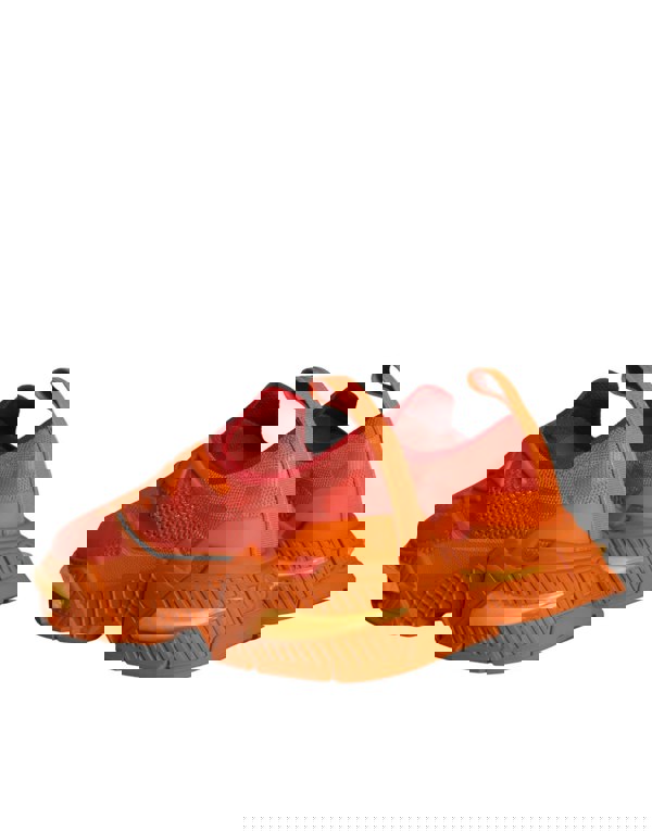 178061824.jpg