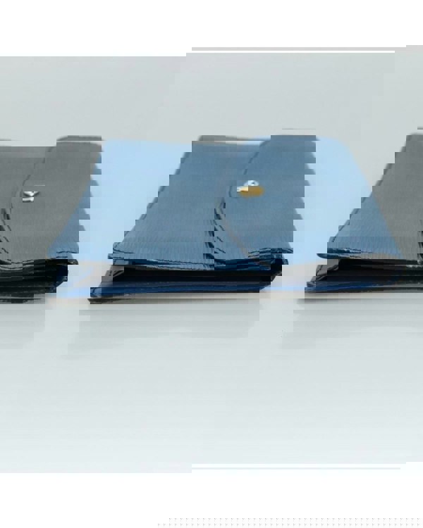 221868644.jpg