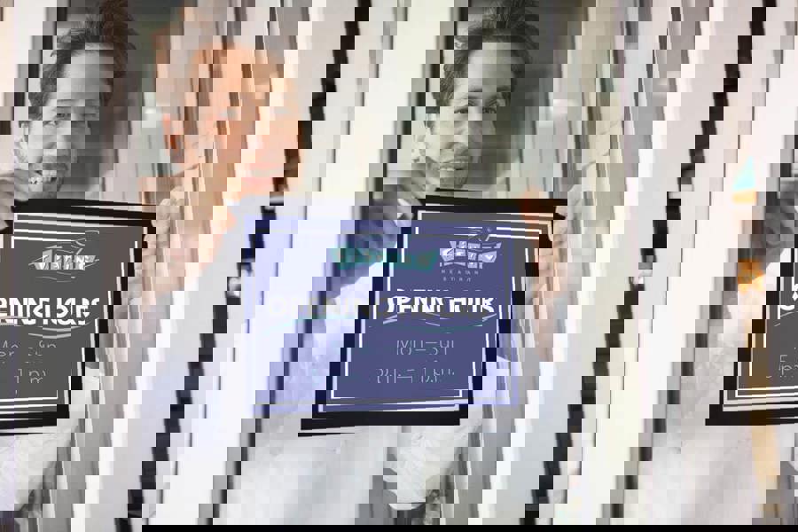 Durable DURAFRAME Static Cling Magnetic UV Signage Frames | 2 Pack | A4 Black