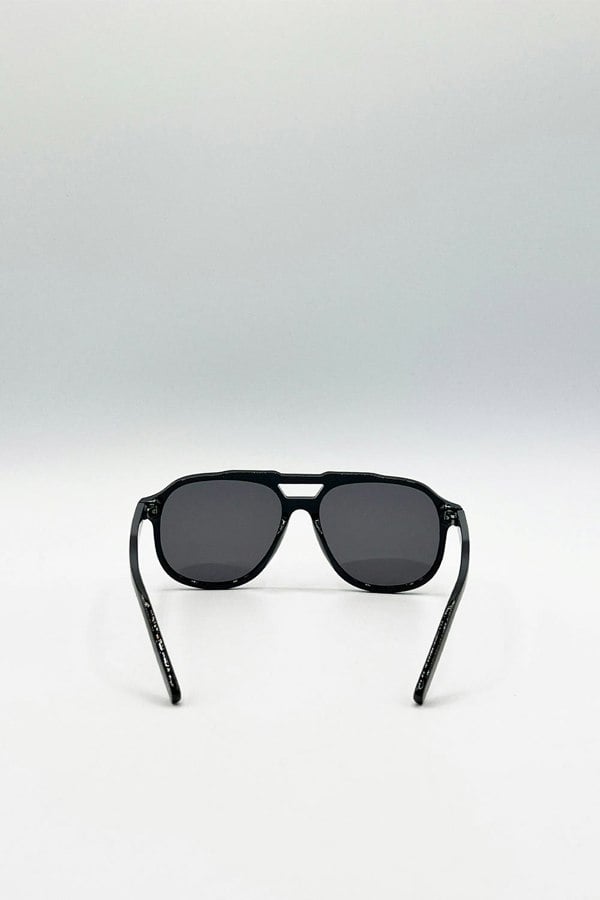 SVNX Oversized Navigator Sunglasses in Black