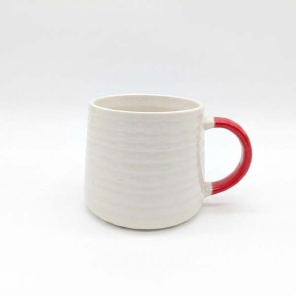 Ceramic Coffee Tea Mug 13oz Ribbing Textured Red Painted Handle x2
