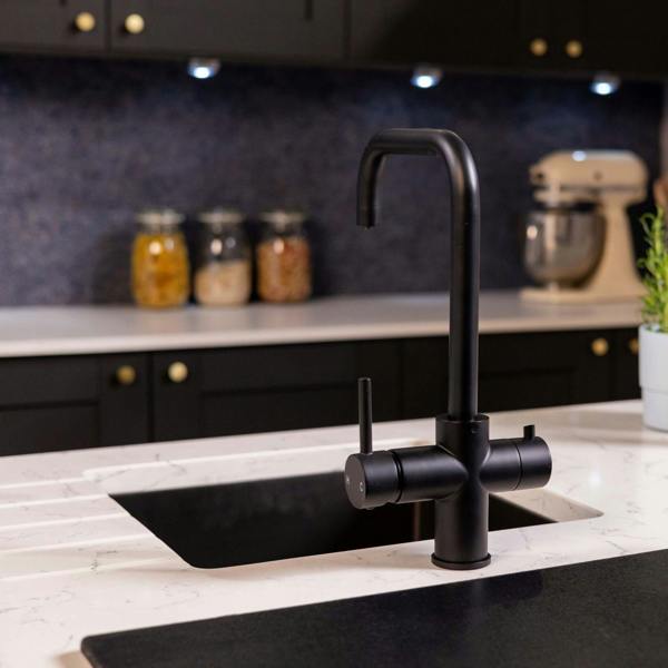 Flode tre | 3 in 1 Boiling Water Tap | Matt Black Finish