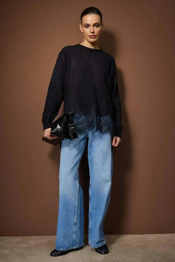 WOVCOR Lace Detail Knit Sweater