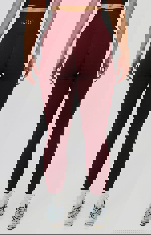 V3 Apparel Tempo Seamless Scrunch Leggings - Pomegranate Red