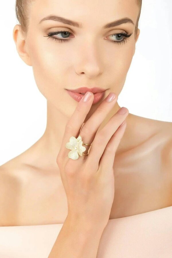 Latelita Flower Cocktail Ring Gold