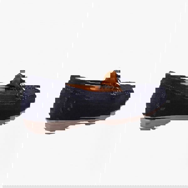 1682582476-68383200.jpg
