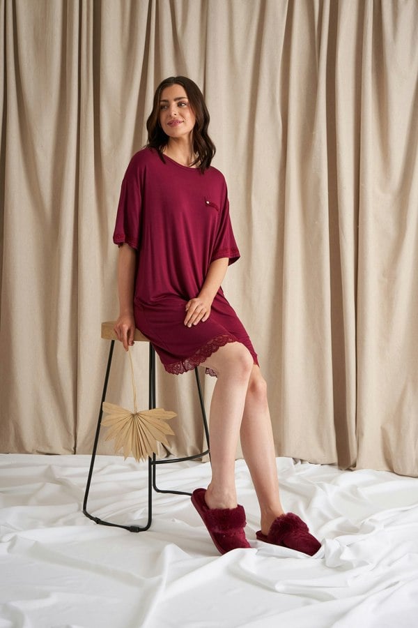Pretty You London Women's Bamboo Lace Tee Dress in Bordeaux