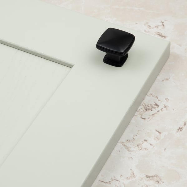 Handle & Home 31mm Matt Black Square Knob