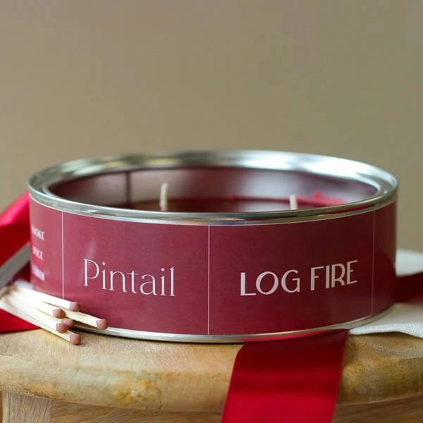 Slide into your cosiest chair and fill your room with this rich, intoxicating fragrance