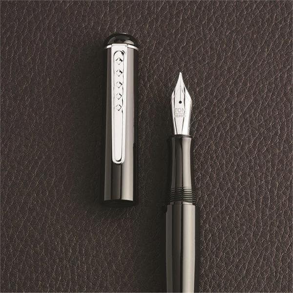 Tom Hessin Charles Collection Birmingham Noir Extra Fine Flex Nib