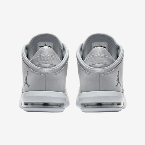 Nike 921196-005 Sneakers   in  Grey