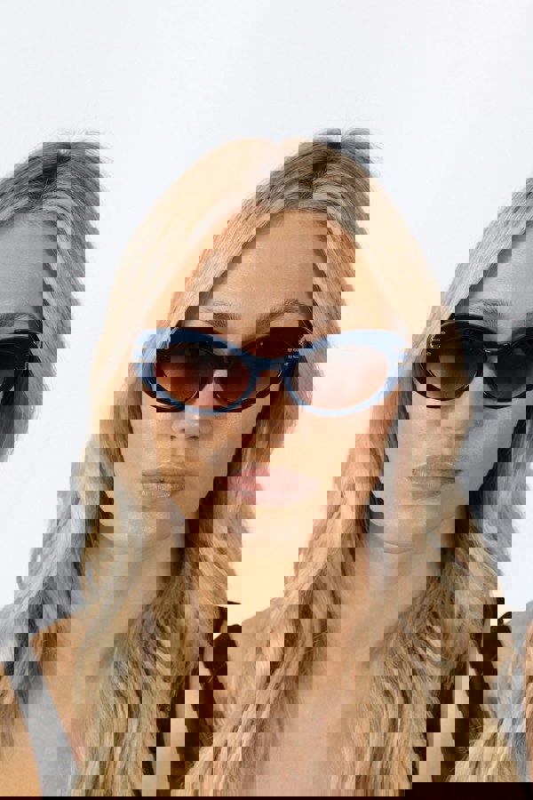 SVNX Oval Cat-Eye Sunglasses in Navy Red