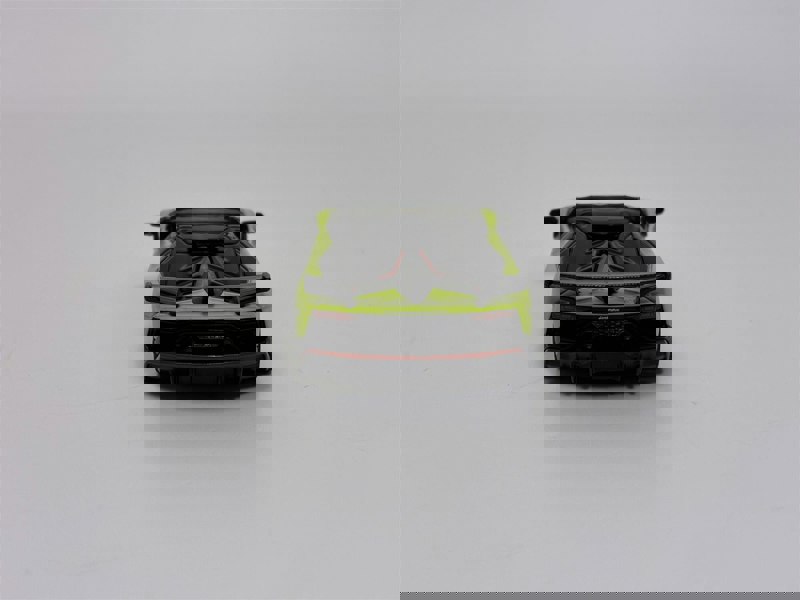 Mini GT Lamborghini Aventador SVJ 63 Roadster Verde Shock LHD 1:64 Mini GT MGT00887L