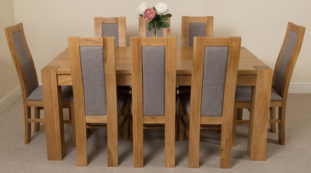 That's Furniture Kuba Large Oak Dining Table with Stanford Oak Chairs