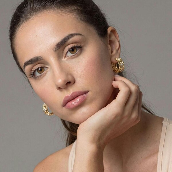 Uchi & Soto Kinmokusei Gold Bead Floral Earrings