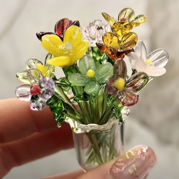 Virgin Experience Days Taster Glass Flower Making Workshop for Two at the Firepetal Studio, London