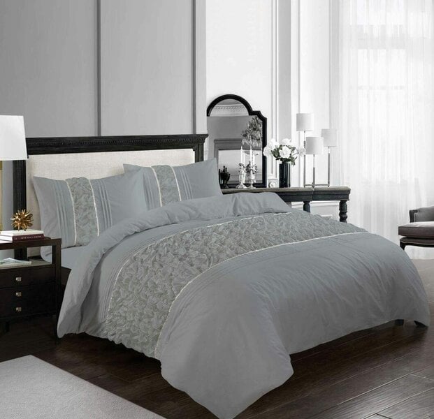 Night Zone Aurora Ruffled Diamond Lace Sequin Duvet Cover Set – Polycotton Bedding with Pillowcases