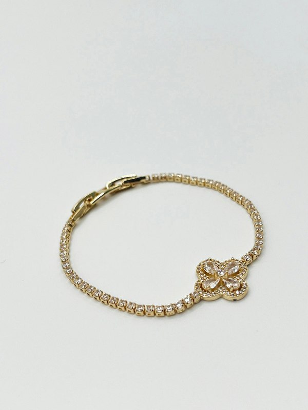 SVNX Clover Diamante Bracelet in Gold Colour - Gift Boxed