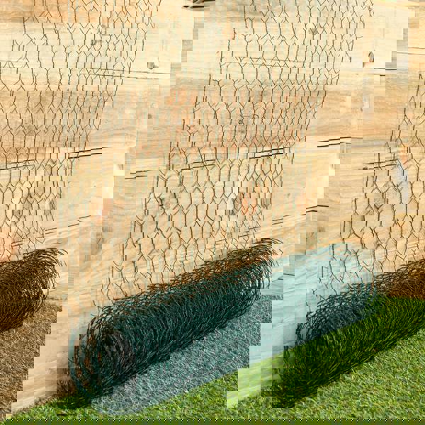 Samuel Alexander 5m x 0.6m x 25mm Green PVC Coated Galvanised Chicken Garden Wire Netting / Fencing