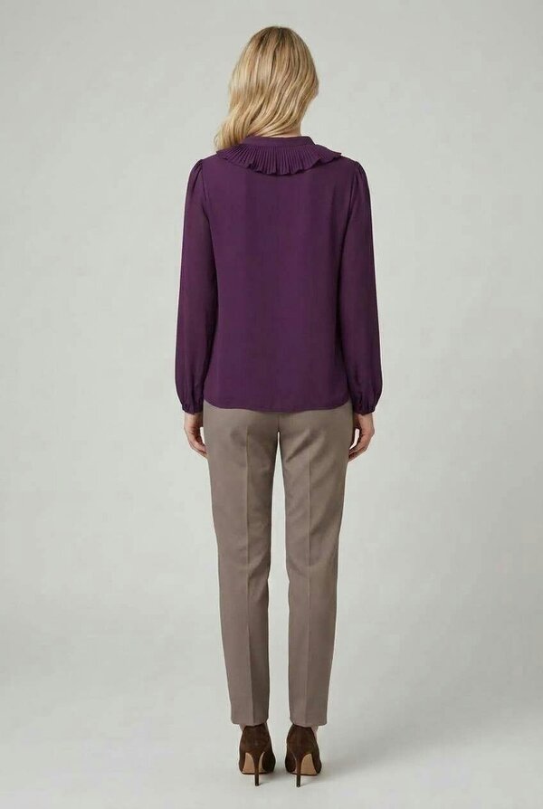 Izabel London Ruffle Front Long Sleeve Blouse