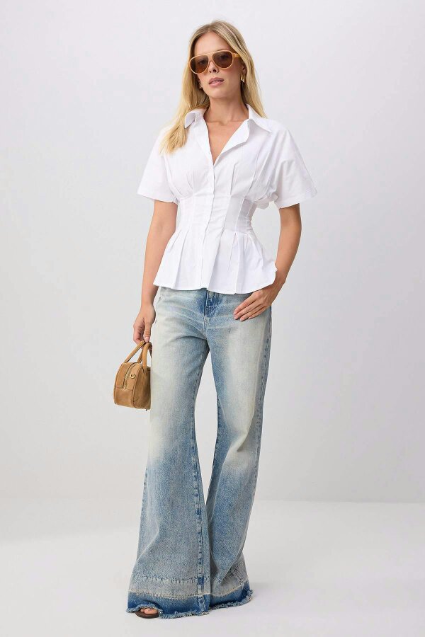 WOVCOR Pleated Detail Fitted Short Sleeve Shirt