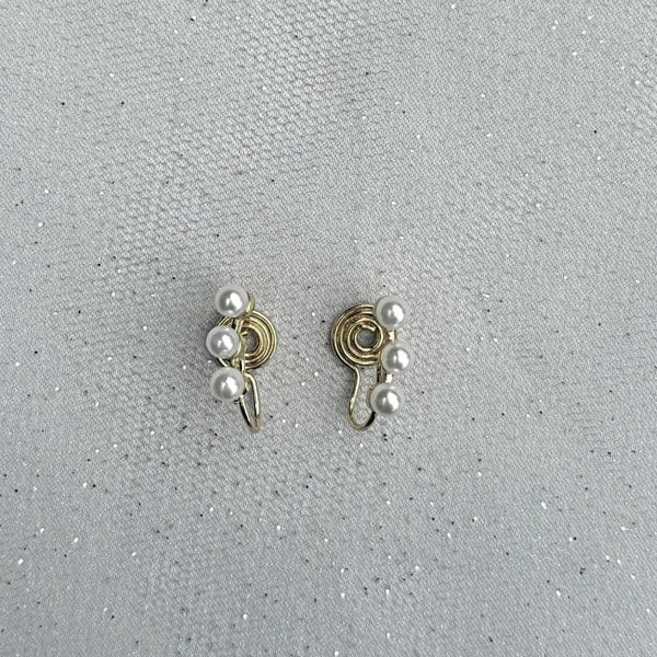 Pearl Clip On Earrings, Small Front View, Faux Pearl Earrings For Non Pierced Ears, Small Pearl Clip Ons, Vintage Inspired Pearl Earrings, Classic Clip On Earrings
