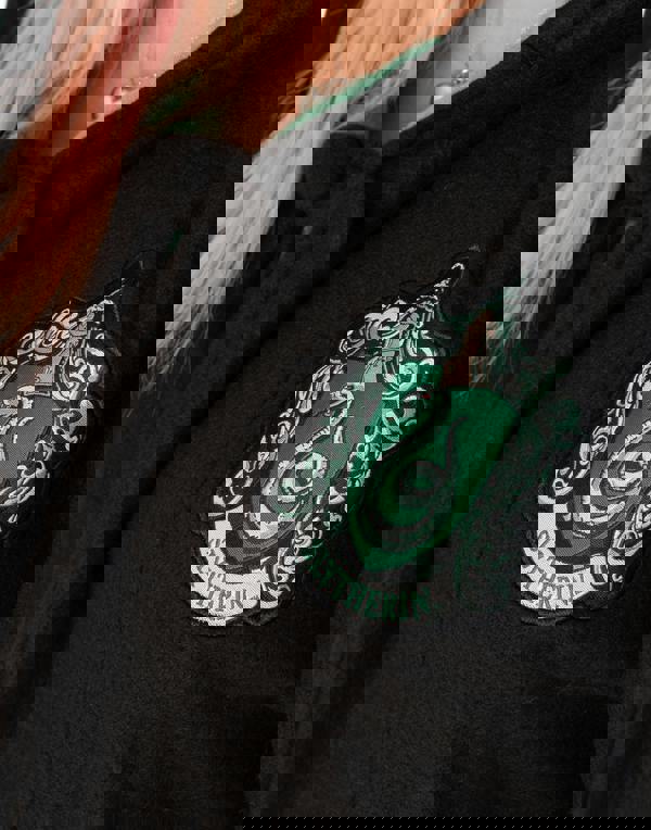 Harry Potter Unisex Black Gryffindor, Slytherin, Hufflepuff, Ravenclaw Gown (One Size)