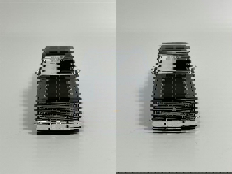 Mini GT Chevrolet Silverado Kaido V2 1:64 Mini GT KHMG160