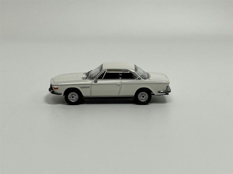 Minichamps BMW 2800 CS 1968 White 1:87 Minichamps 870020024